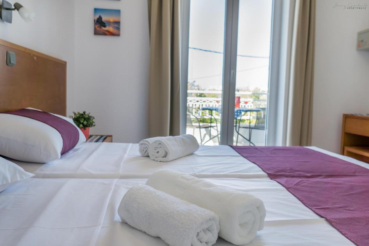 Sotirios Apartments Karpathos Bagian luar foto